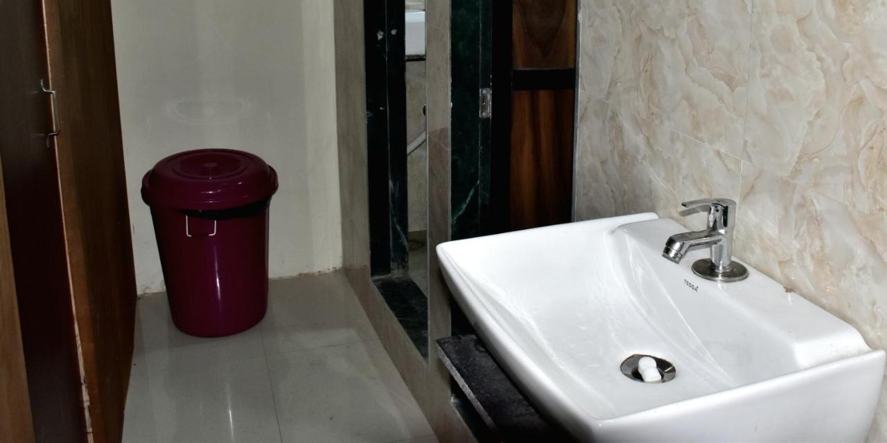 Asra Dormitory For Male And Female Mumbai Exterior foto
